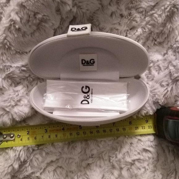 Dolce & Gabanna Glasses Case & Cleaning Cloth - Picture 10 of 11